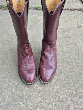 Justin Boots Burgundy Ostrich Western Cowgirl Boots